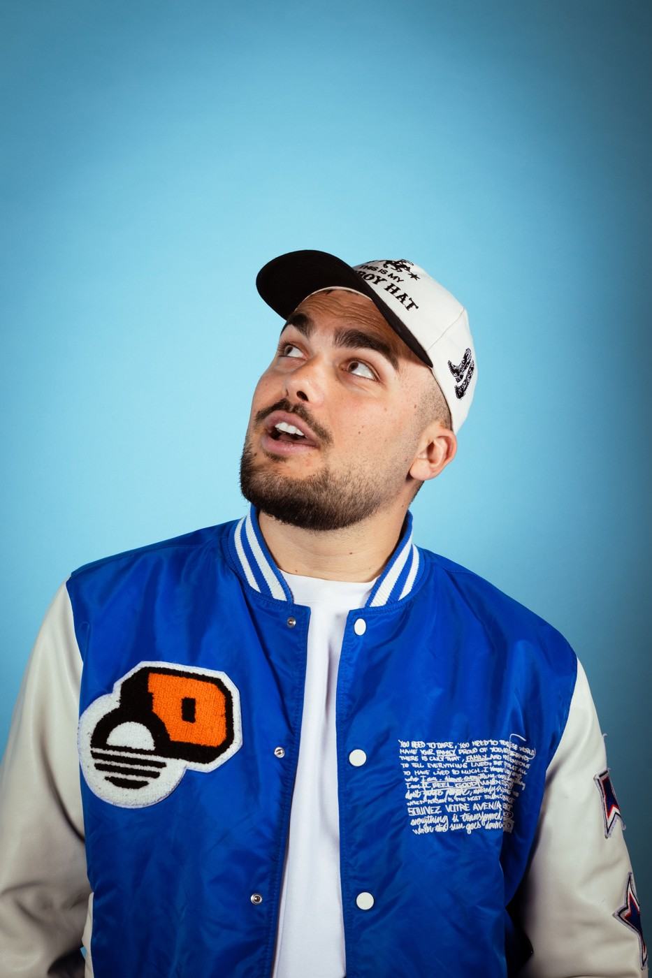 Portrait de Lucas, alias Monsieur Voyage, créateur de contenu voyage