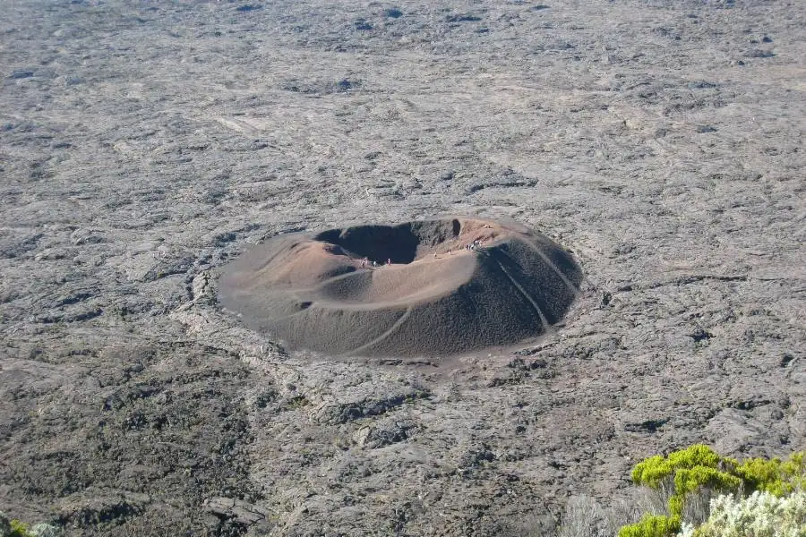 Paysage volcanique et cirques de montagne sur l'île de La Réunion